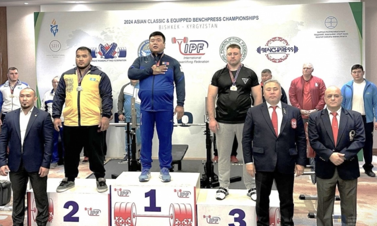 Пауэрлифтингийн Азийн аваргаас Монгол улсын тамирчид нийт 25 медаль хүртлээ