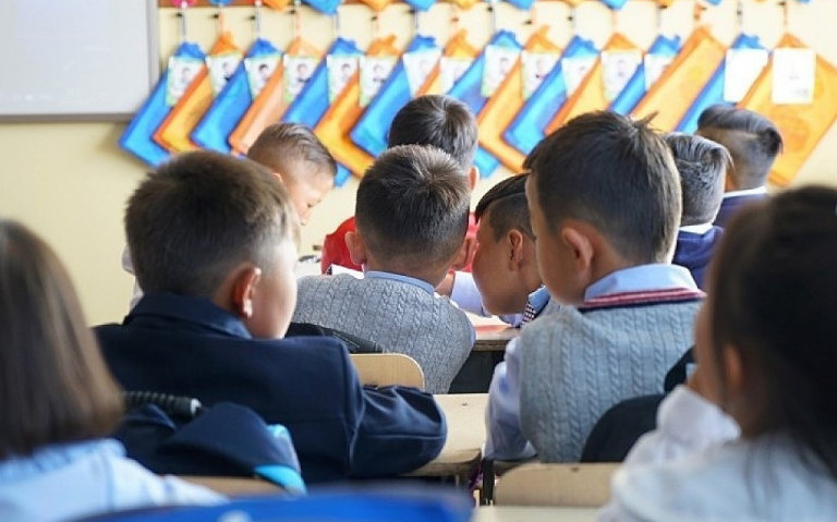 1-р ангийн сурагчдыг зүрх судас, нүд, шүдний үзлэгт хамруулна