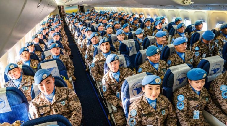 Энхийг сахиулагчид үндэсний агаарын тээврээр зорчлоо