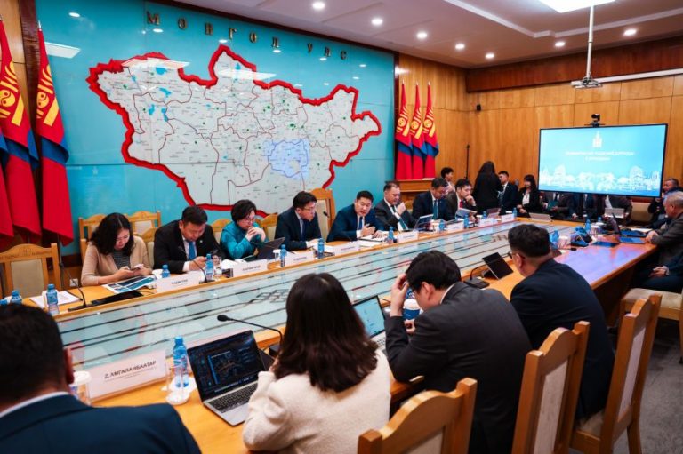 Түгжрэл үүсгэдэг гол найман уулзвар, гарцын хөдөлгөөний урсгалыг сайжруулах “20/90” төслийг хэрэгжүүлнэ