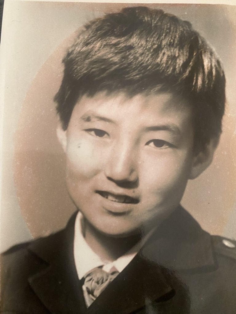 Д.Цогтбаатар: Би хотын унаган хүүхэд, гэхдээ багадаа эмнэг сургадаг байсан