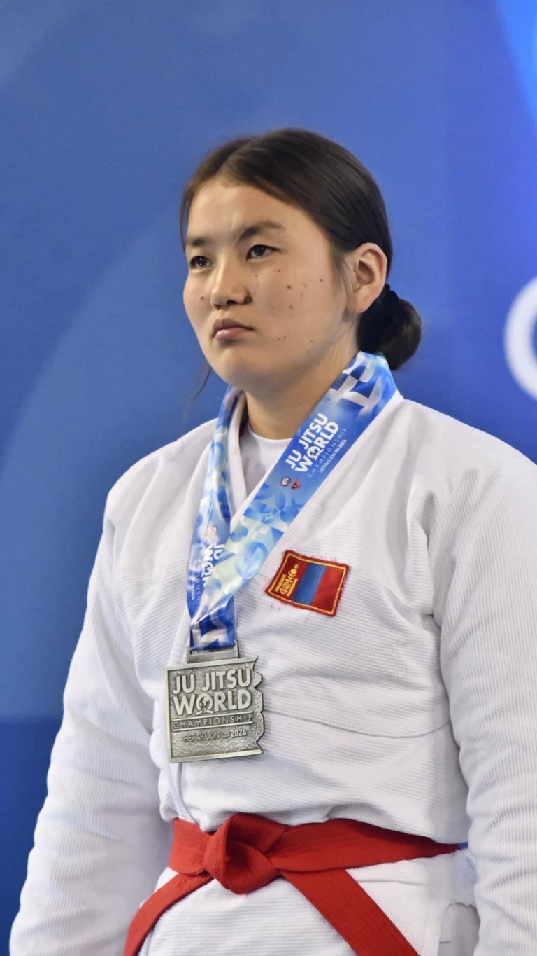 Жюү Жицугийн ДАШТ-д Б.Хонгорзул мөнгөн медаль хүртлээ