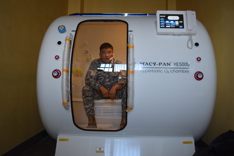 НОБГ: Хордлогын үед эмчлэх өндөр даралтат хүчилтөрөгчийн эмчилгээний төхөөрөмж ашиглана