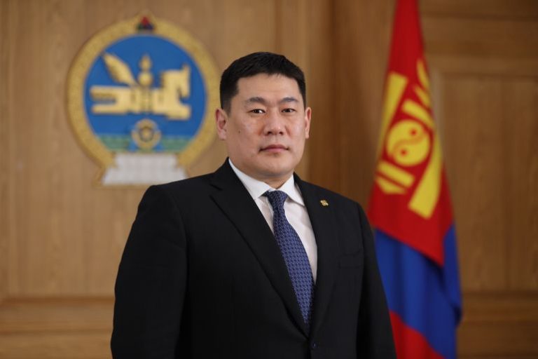 Ерөнхий сайд Л.Оюун-Эрдэнэ БНХАУ-д айлчлахаар мордлоо