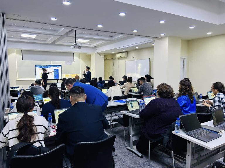 ЕБС-ийн 6-12 дугаар ангийн 100 сурах бичиг дижитал хэлбэрт шилжинэ