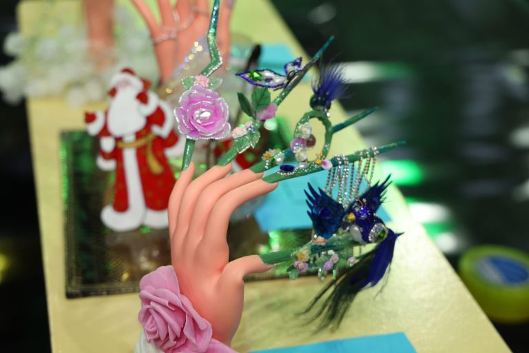 Үсчин, гоо сайханчдын улсын аваргууд тодорлоо