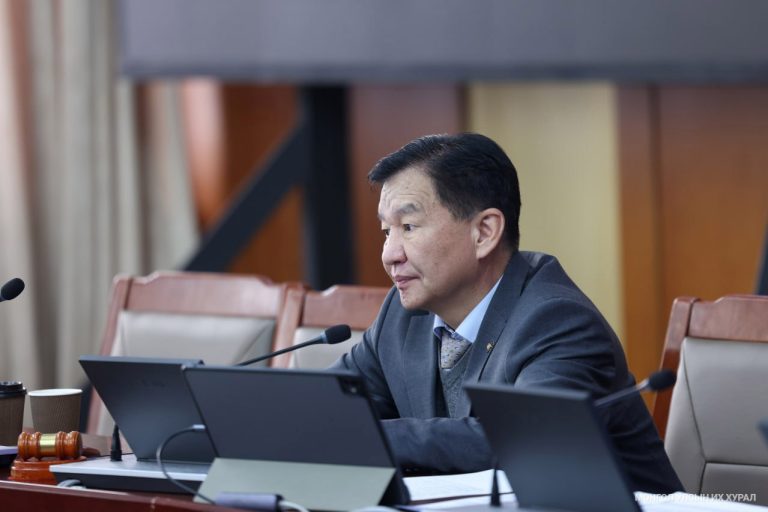 ТБХ: Монгол Улсын нэгдсэн төсвийн 2025 оны төсвийн хүрээний мэдэгдэл, 2026-2027 оны төсвийн төсөөллийн тухай хуульд өөрчлөлт оруулах тухай хуулийн төслийг хэлэлцэхийг дэмжив