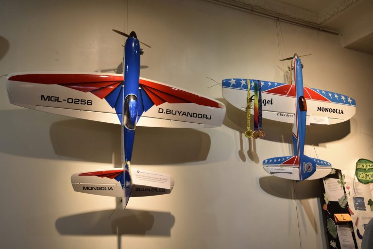 “Өсвөрийн зохион бүтээгч 2024″ үзэсгэлэн нээлтээ хийлээ