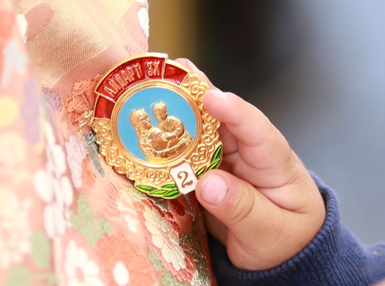 “Эхийн алдар” одонтой ээжүүдэд олгодог мөнгөн тусламж нэмэгдэнэ