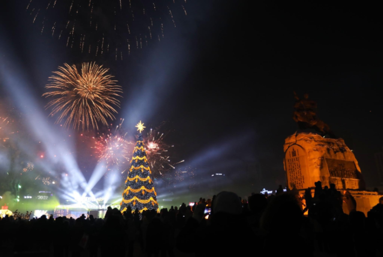 “Улаанбаатарын мөнгөн шөнө-2024” өнөөдөр Д.Сүхбаатарын талбайд 21:00 цагаас эхэлнэ