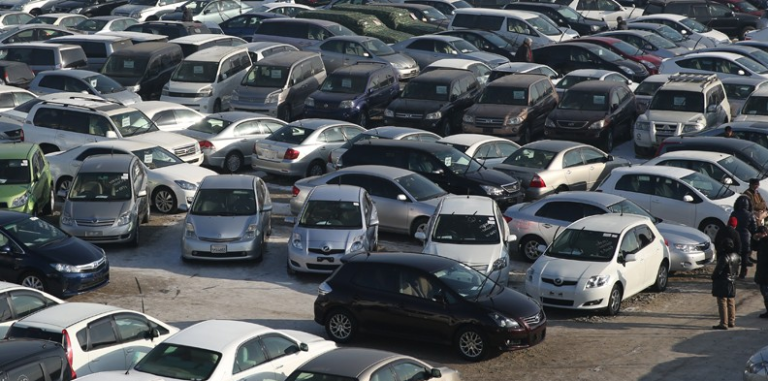 Энэ онд импортолсон суудлын автомашины тоо өмнөх оныхоос 72.4 хувиар өсжээ