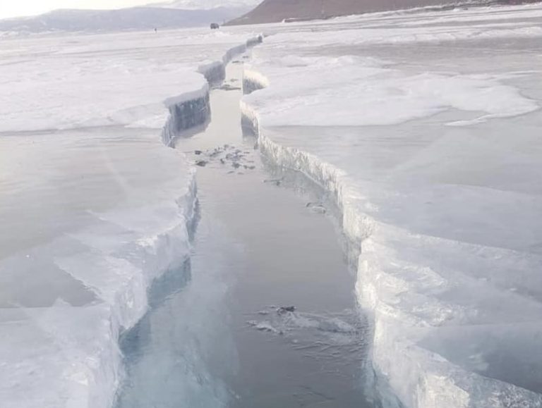 Голуудын мөсний зузаан өмнөх 10 хоногоос 5-10 см нимгэрчээ