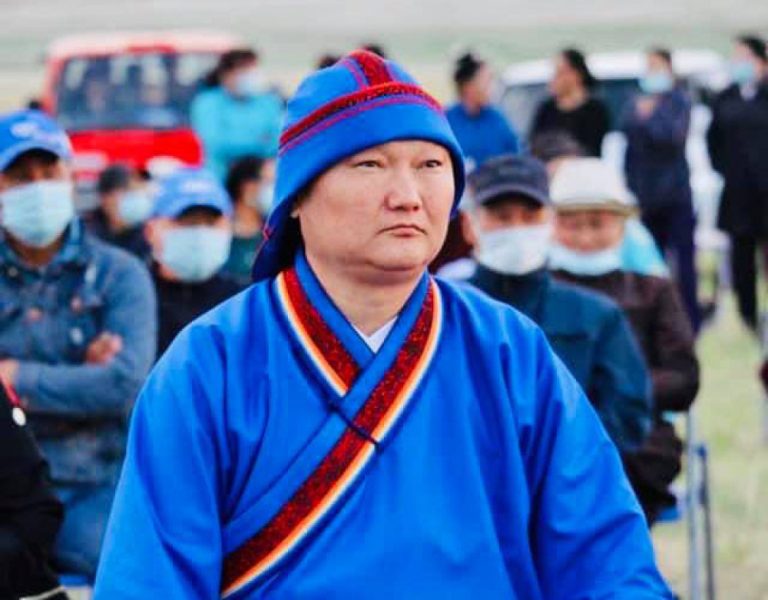 Дөрвөн улсын гавьяат жүжигчин С.Жавхлан 45 нас хүрлээ