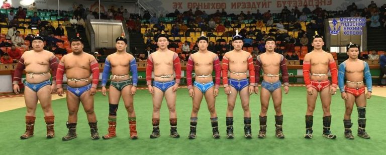 Пүрэв гарагт өсвөрийн бөхийн барилдаан болно