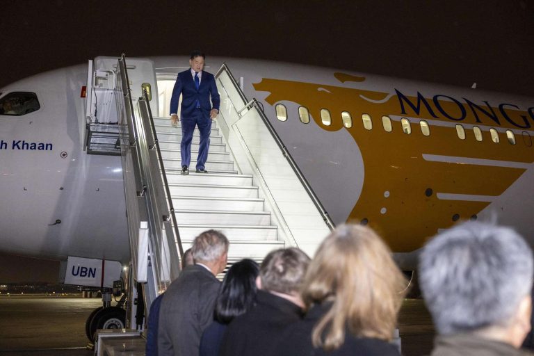 Ерөнхийлөгч У.Хүрэлсүх Бүгд Найрамдах Польш Улсад төрийн айлчлал хийж байна