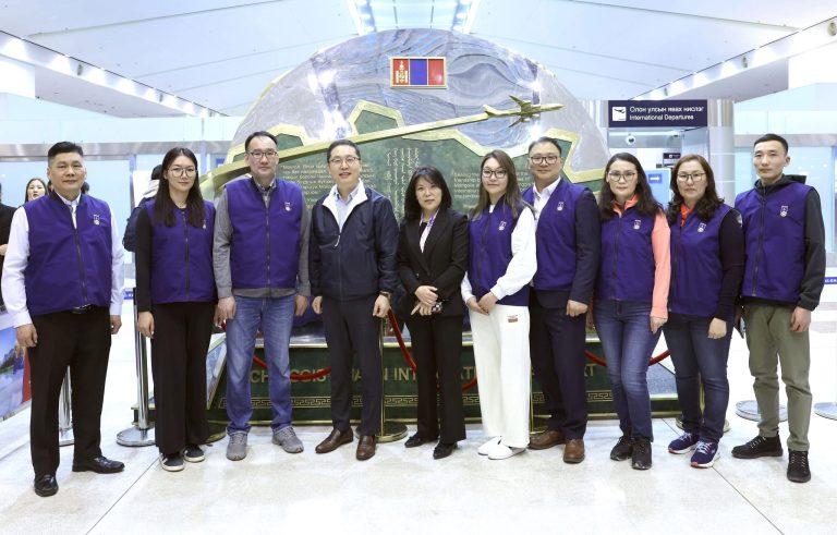 ШУТИС-ийн найман багш метроны чиглэлээр БНСУ-д мэргэжил дээшлүүлнэ