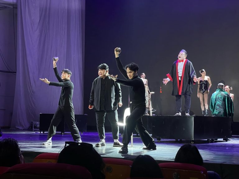 “Амьдрахуй” жүжгийн хаалтын дөрөвхөн тоглолт үлдлээ