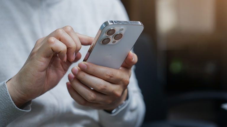 iPhone-г үр дүнтэй ашиглах 100 зөвлөгөө