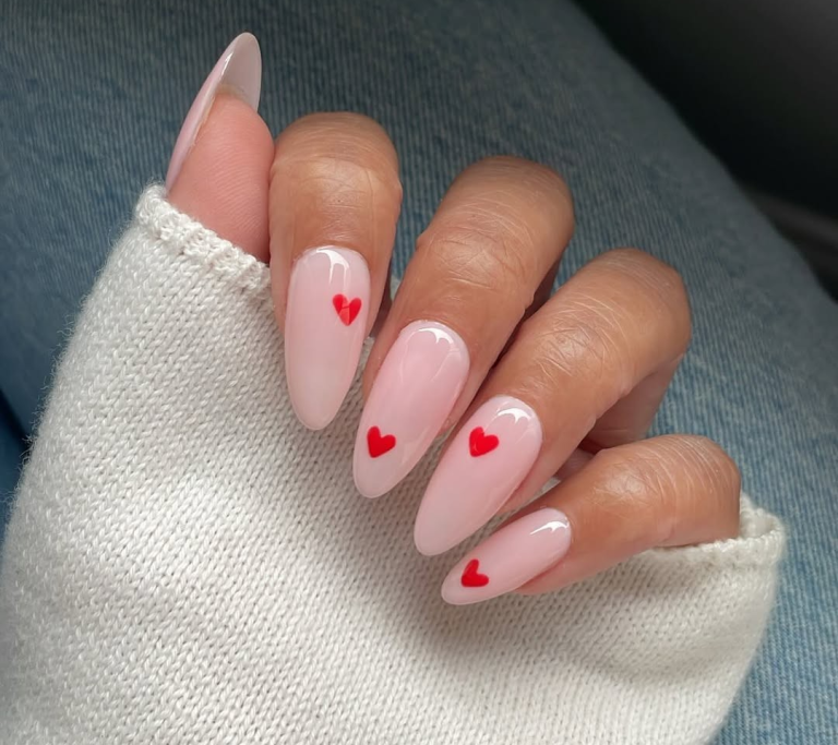 Энэ хавар хумсаа ямар өнгөөр будуулж болох вэ?