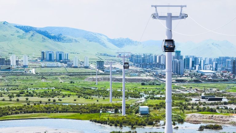 Дүүжин замын тээврийн тулгуур баганыг байрлуулж байна