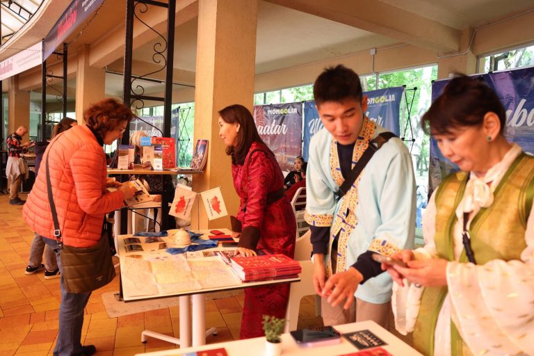 Нийслэлийн шилдэг үйлдвэрлэгчдийн 2130 нэр төрлийн бүтээгдэхүүнийг Будапештад дэлгэлээ