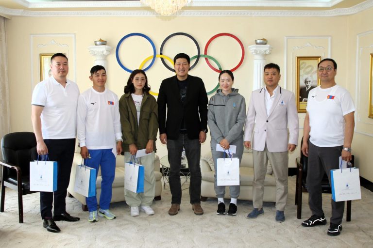 “Милан Кортина 2026” өвлийн олимпод гүйлтийн цанын 2 тамирчин оролцох болзлоо хангажээ