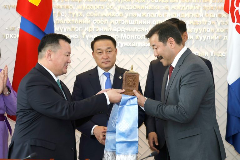 УИХ-ын гишүүн Ж.Бат-Эрдэнийг МАН-ын бүлгийн даргаар томиллоо