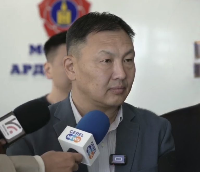 Б.Амарсанаа: МАН-ын Бага хурлыг яаралтай хуралдуулах шаардлага хүргүүллээ