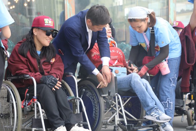 Хөгжлийн бэрхшээлтэй залуус явган алхах нөлөөллийн аяныг эхлүүллээ