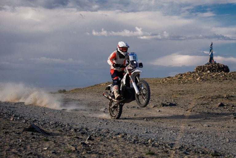 “Silk Way-2025” олон улсын авторалли уралдааны мотоциклийн ангилалд П.Мөрөн түрүүллээ