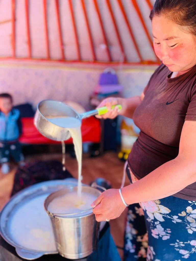 Эко сав суулганд боловсруулсан “Бумбар” нэрийн бүтээгдэхүүн зах зээлд гарлаа