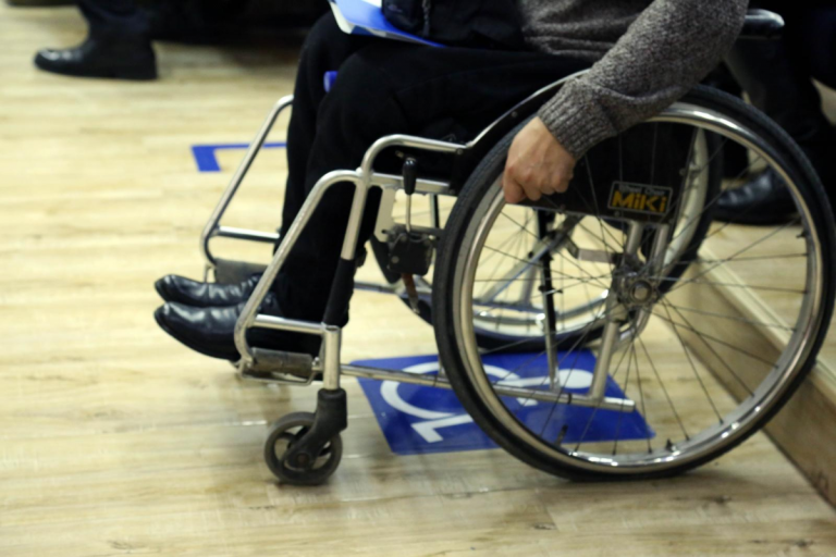 Хөдөлмөрийн чадвар алдсаны тэтгэвэр тогтоолгох хүсэлтийг цахимаар авдаг болно