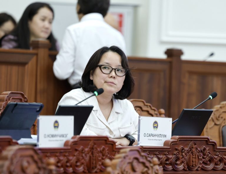 О.Саранчулуун: Өдөр бүр 4,7 их наяд төгрөг буюу бүх багш нарын цалинг нийлүүлсэн дүнг Рио тинтод төлөх гэрээтэй…