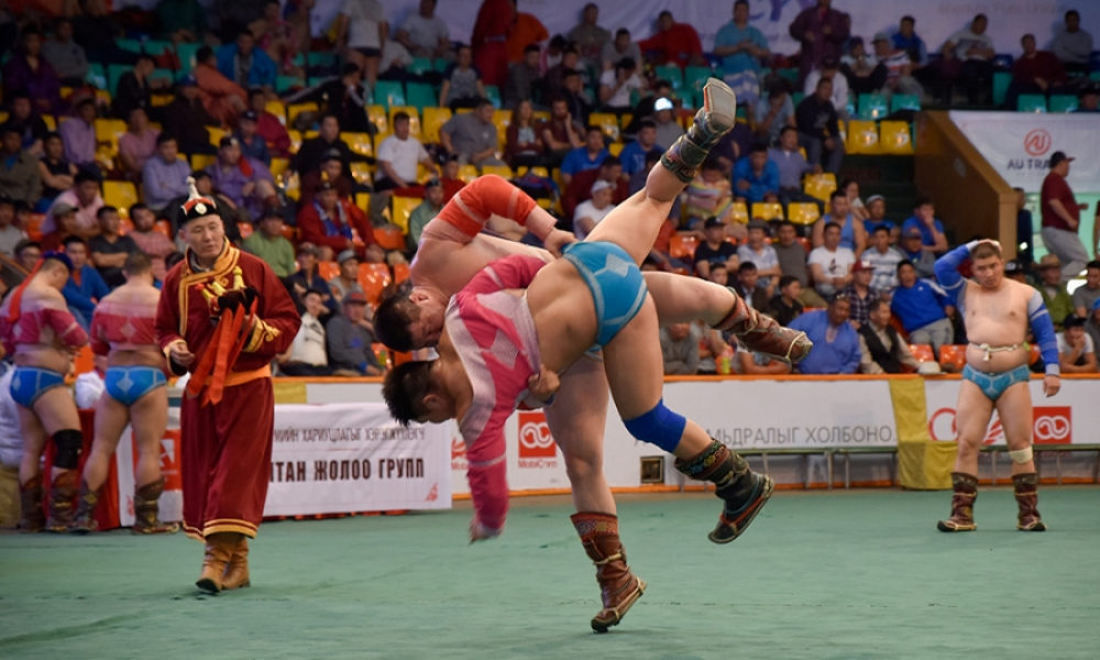 “Алтан цом”-ын барилдаан нийт 1.5 тэрбум төгрөгийн шагналын сантай байна