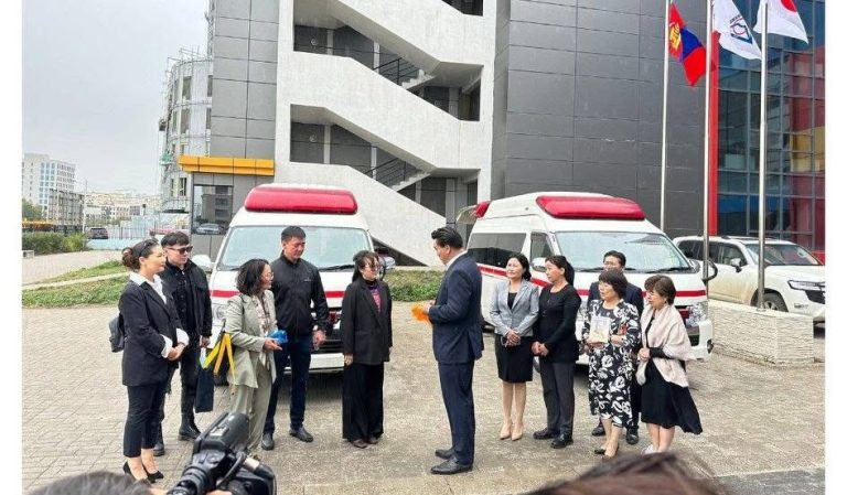 Харүмафүжи Д.Бямбадорж СЭМҮТ, “Тирео Мед” эмнэлэгт түргэний машин хандивлажээ