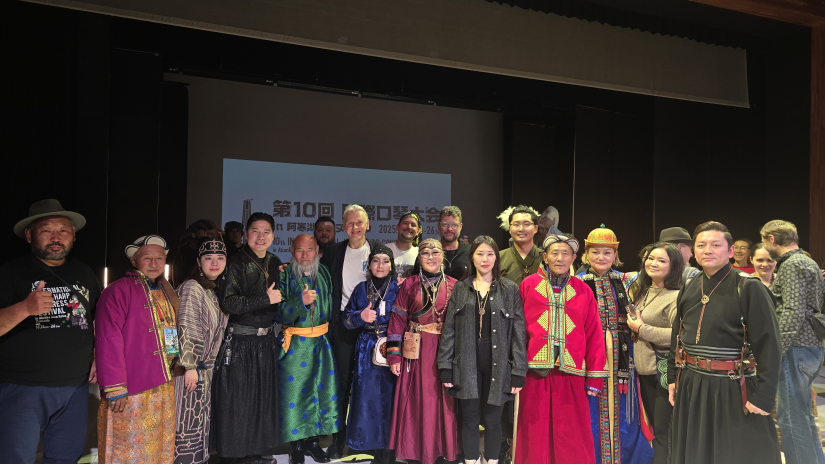 Хэл хуурчид уламжлалт монгол хөгжмийн өв соёлоо дэлхий дахинаа сурталчиллаа