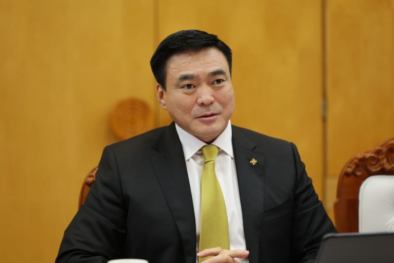 С.Амарсайхан: Г.Занданшатарын Засгийн газарт ажиллах боломжгүй нь үнэн