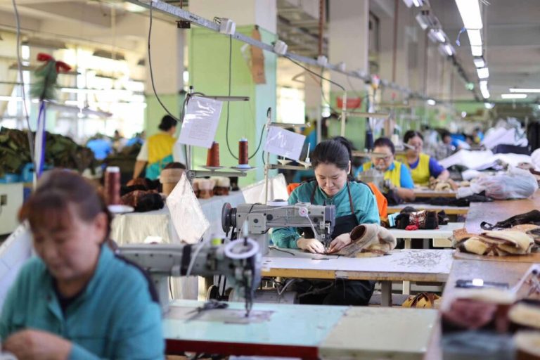 Монгол Улсын гутал үйлдвэрлэлийн хүчин чадал 550 мянган хосоор нэмэгджээ