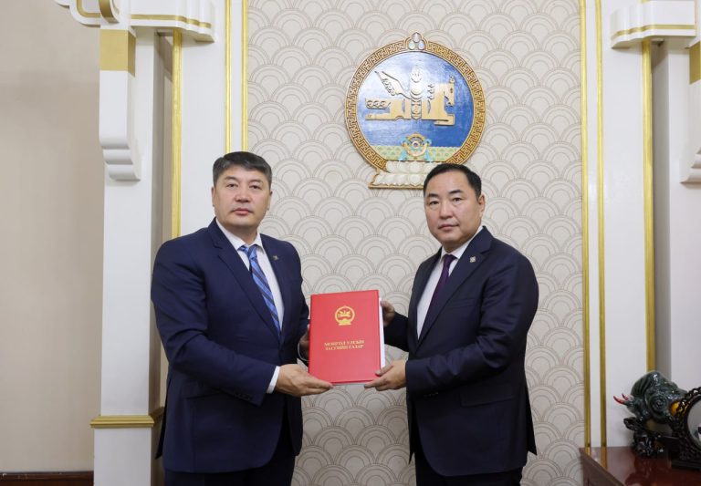 Казахстан улстай тэтгэврийн асуудлаар хамтран ажиллах хуулийн төслийг өргөн мэдүүллээ