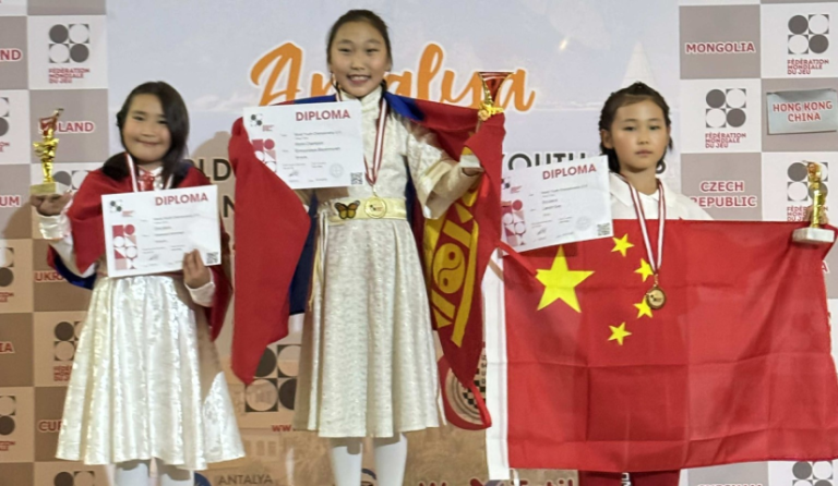 Монголын өсвөрийн даамчид дөрвөн жил дараалан багаараа дэлхийд тэргүүллээ