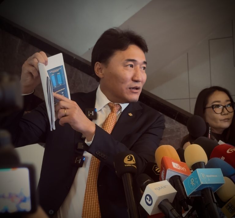 Г. Дамдинням: Шударга дүр эсгэж, улсад хохирол учруулсан хүмүүс өнөөдөр нүүрсний нэр барьж улс төржиж байна