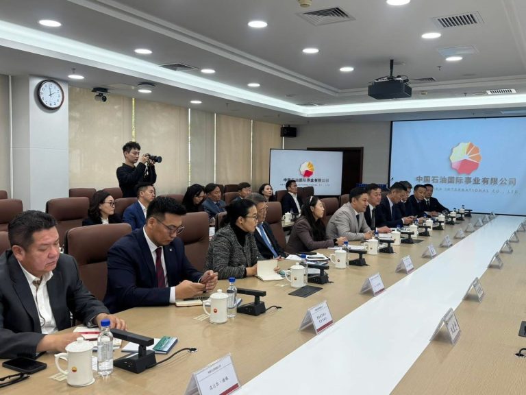 Монголд нийлүүлэх шатахууны үйлдвэрлэл, ачилт ирэх 7 хоногт эхэлнэ