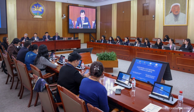 Эрэгтэйчүүдийн амиа хорлолтын тохиолдол эмэгтэйчүүдийнхээс 7 дахин өндөр байна