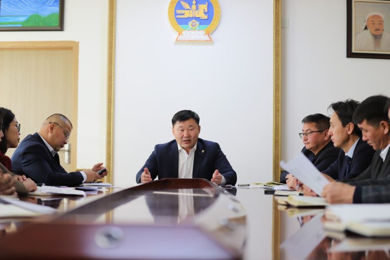 Ховд аймгийн ИТХ-аас “Авлигын эсрэг сарын аян”-ыг зохион байгуулж байна