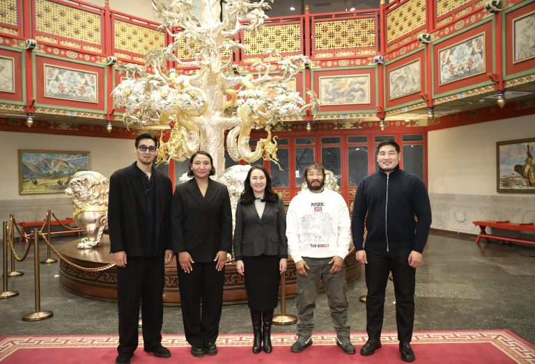 “Physical Asia” шоуны баг тамирчидтай аялал жуулчлалыг хөгжүүлэх чиглэлд хамтарч ажиллана