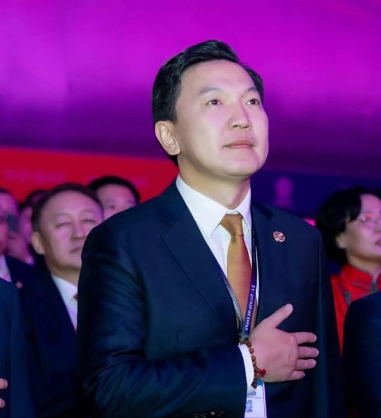 Н.Учрал: Ардын нам ард түмэндээ эргэн ирнэ