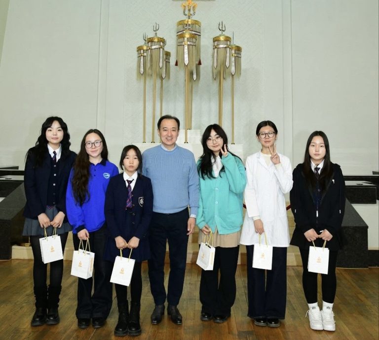 УИХ-ын гишүүн Д.Цогтбаатар Солонгосыг зорих сурагчдыг хүлээн авч уулзав