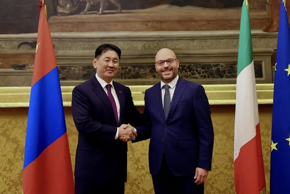 Ерөнхийлөгч У.Хүрэлсүхэд Италийн Парламентын Төлөөлөгчдийн танхимын Ерөнхийлөгч бараалхлаа