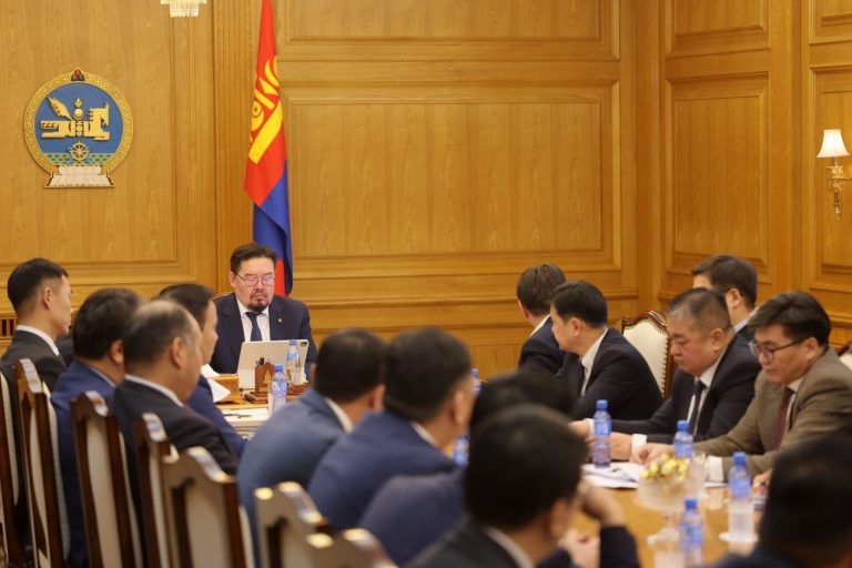 Шинээр томилогдох 16 дэд сайдыг танилцуулъя