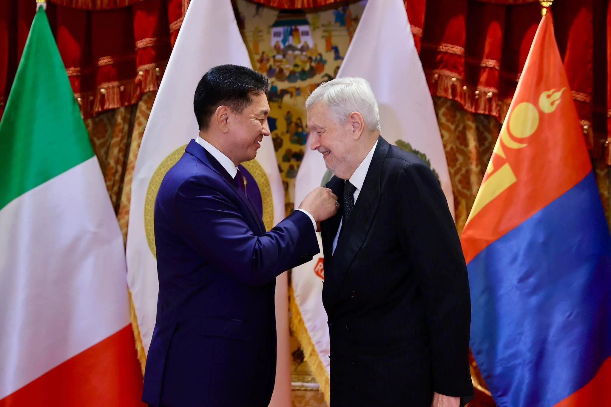 Монгол, Италийн харилцааг хөгжүүлэхэд үнэтэй хувь нэмэр оруулсан иргэдийг шагналаа